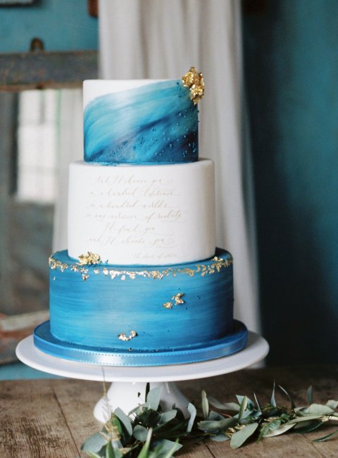 Свадебный торт с акварельными разводами