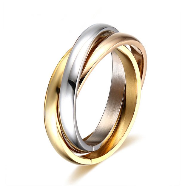 Необычный дизайн кольца из 3-х металлов
