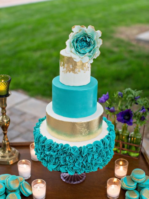 Бирюзовый свадебный торт