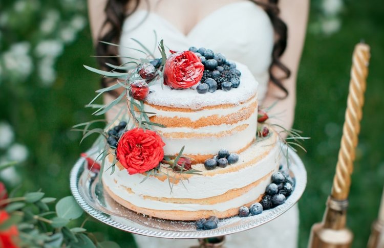 Открытый торт для бохо-свадьбы