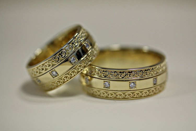 Узорчатые кольца для супругов