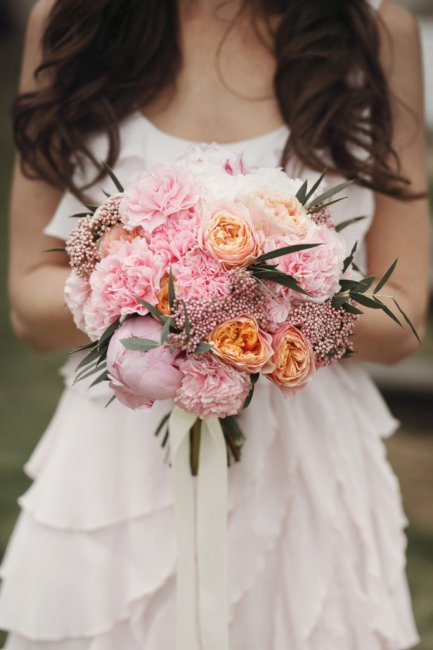 Букет невесты 2017 с зефирными соцветиями