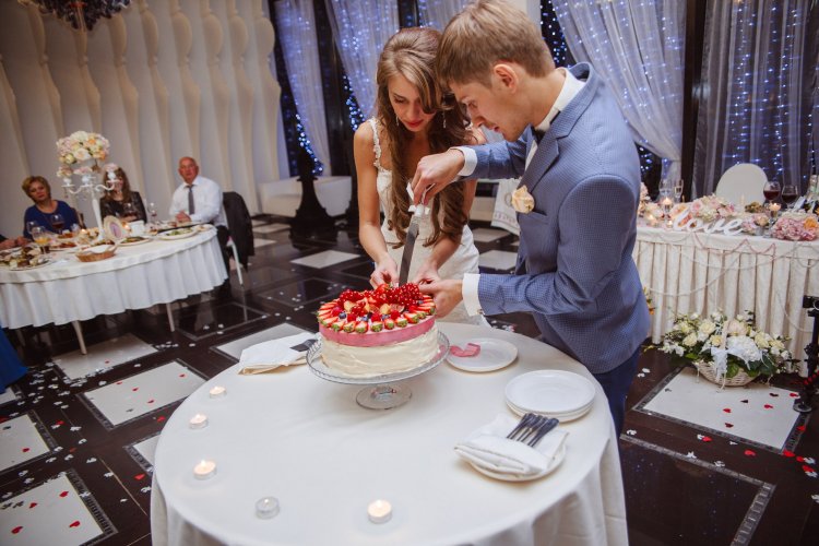 Выбираем красивый свадебный торт