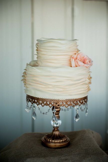 Классический торт на свадьбу