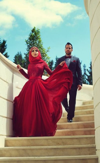 Красное мусульманское свадебное платье