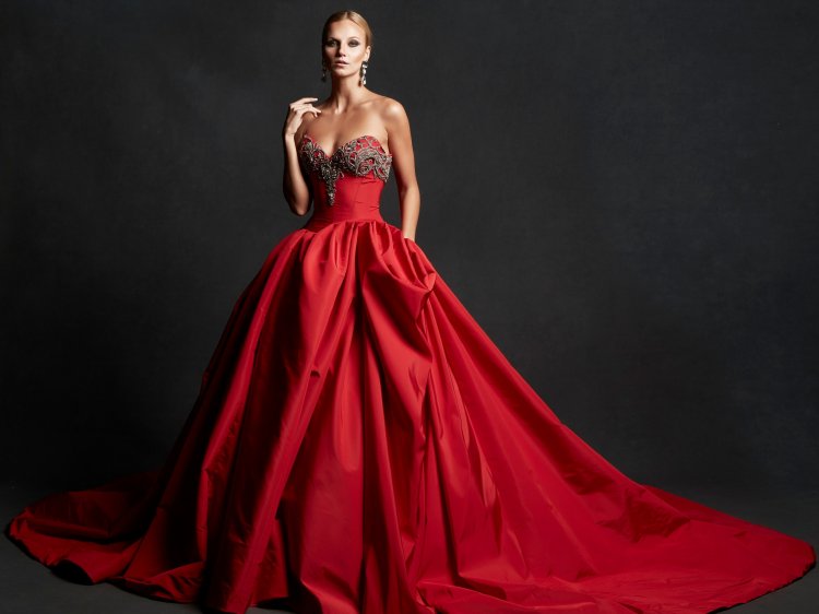 Свадебное платье красное
