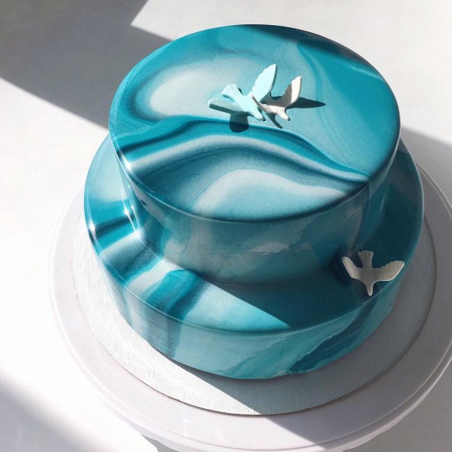 Глазурованный свадебный торт