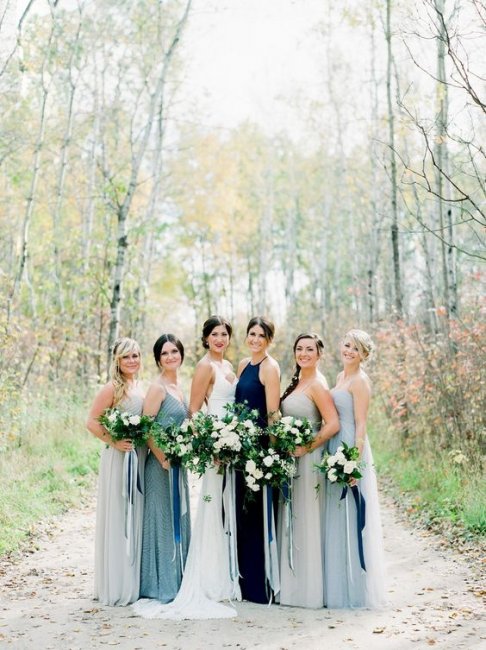 Фото невесты с подружками