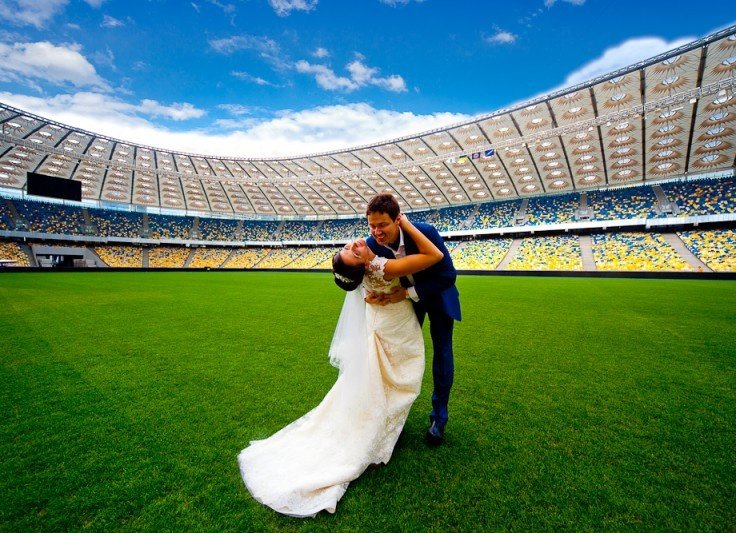 Выкуп невесты в стиле футбольного матча