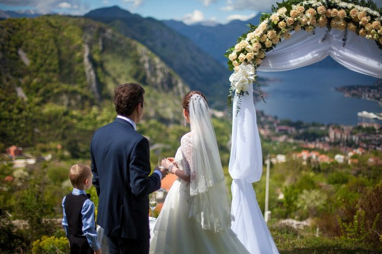 Маленькая свадьба в горах