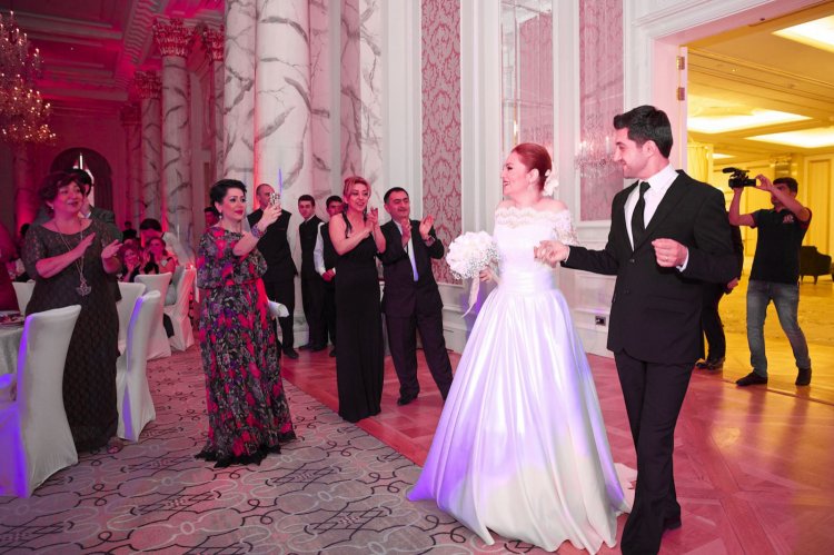 Свадьба невесты и жениха в Турции