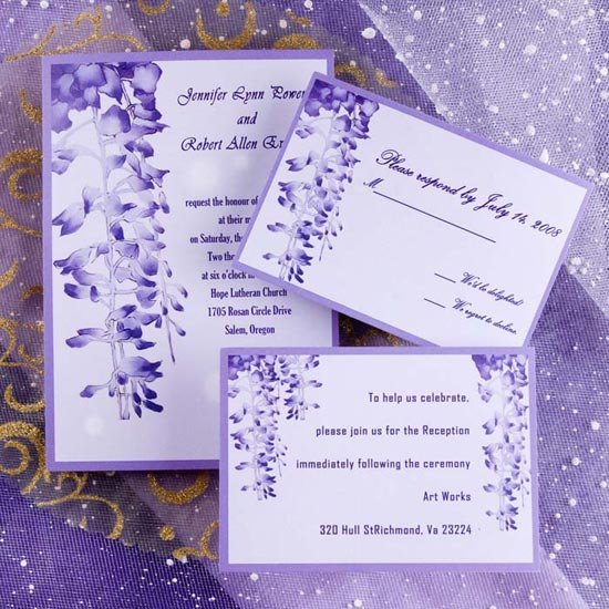 Свадебные приглашения в фиолетовом цвете
