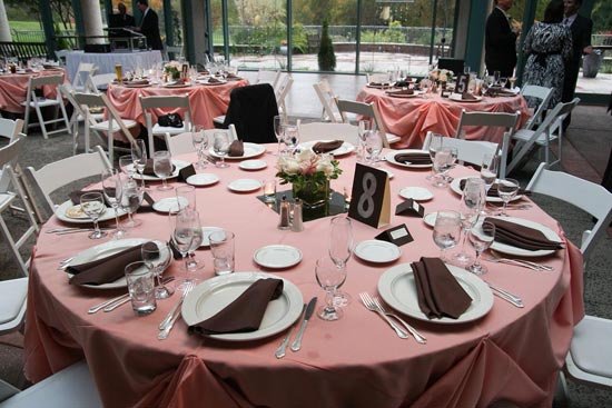 Оформление зала на розовую свадьбу