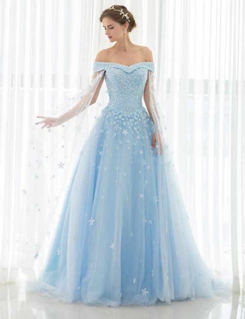 Голубое свадебное платье в стиле принцесса