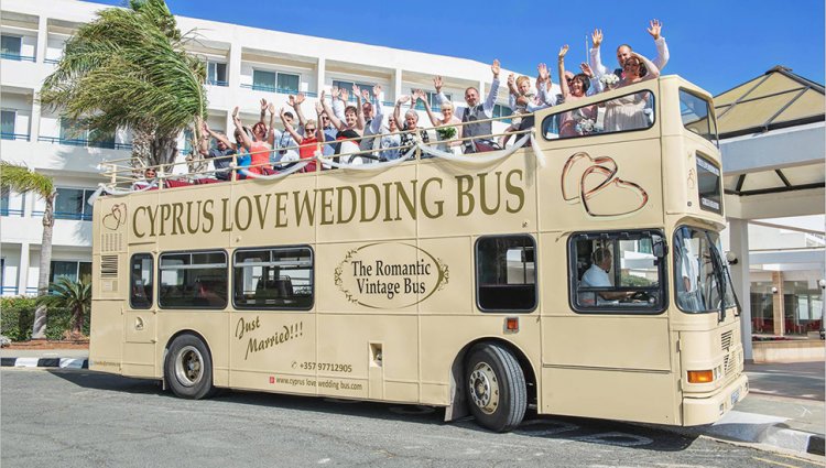 Украшение автобуса на свадьбу