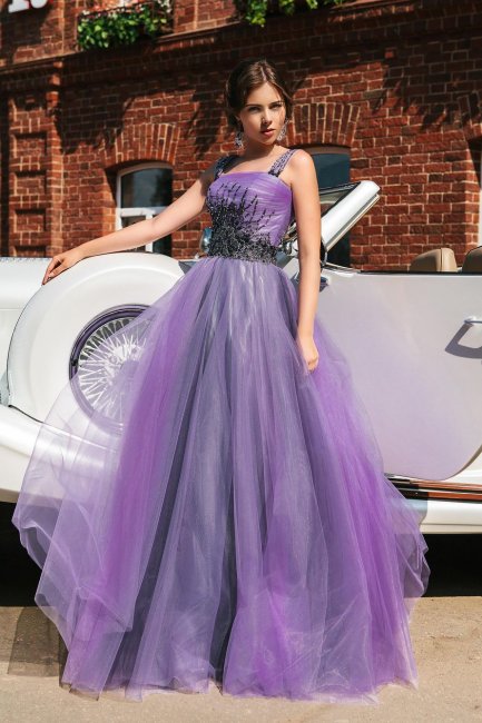 Пышное фиолетовое свадебное платье