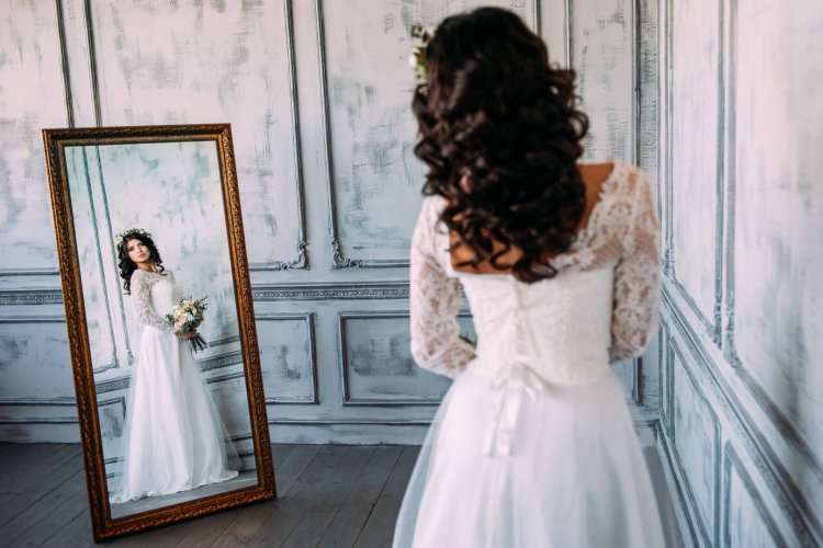Невеста в зеркале