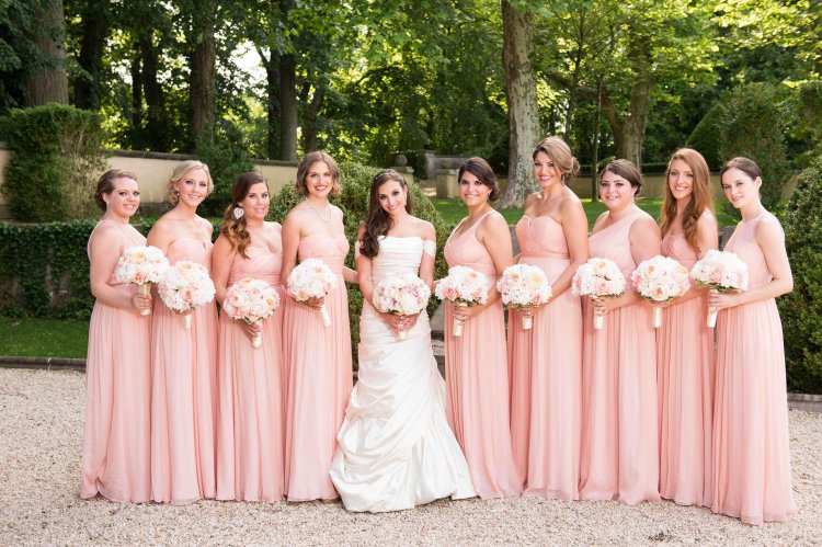 Розовый цвет в оформлении свадьбы