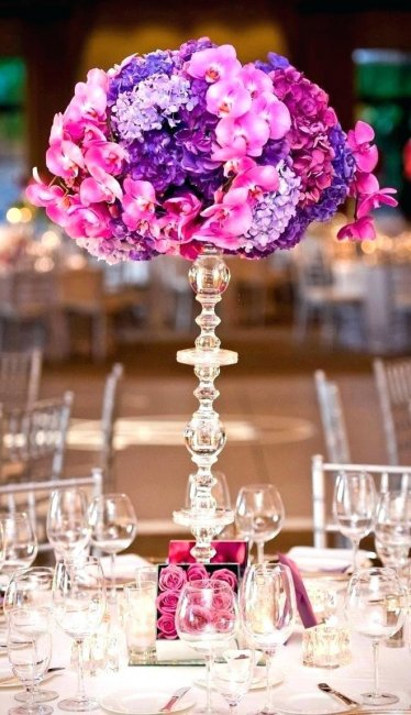 Цветочные композиции в высоких вазах