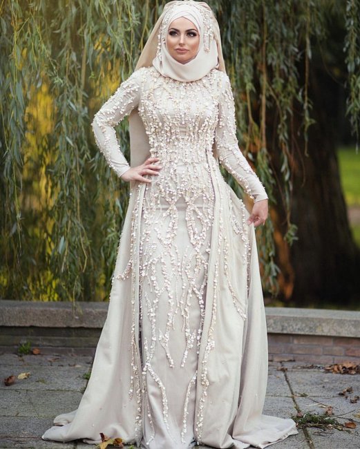 Облегающее свадебное арабское платье