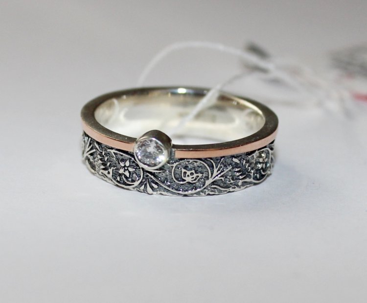 Помолвочное кольцо с обручальным кольцом-ореолом