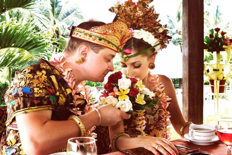 Красивая свадебная церемония на Бали