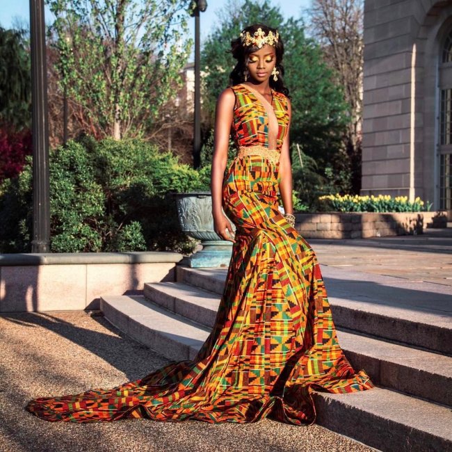 Яркий свадебный наряд Африки