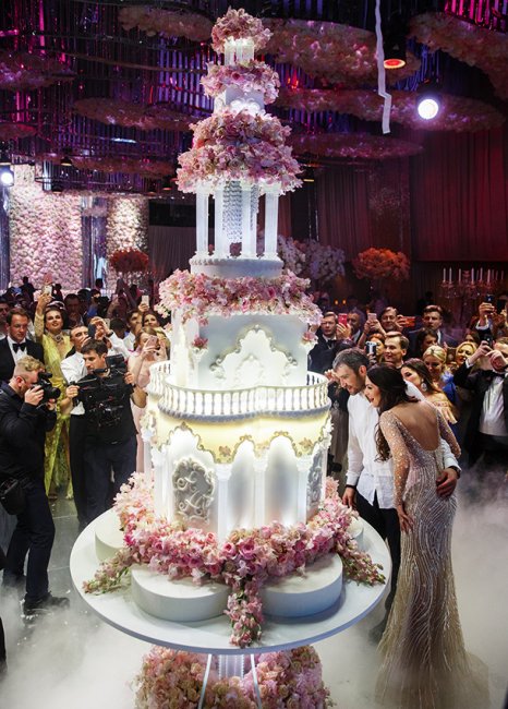 Свадебный торт на торжестве Александра и Анастасии