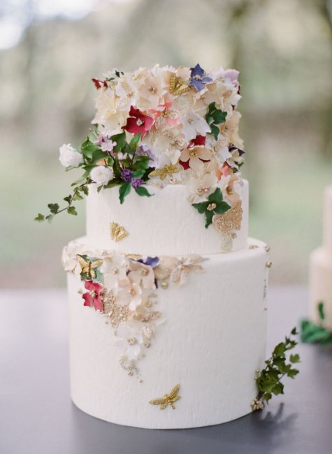 Цветущий свадебный торт