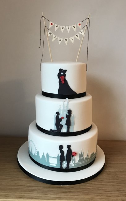 Сюжетный свадебный торт с историей любви