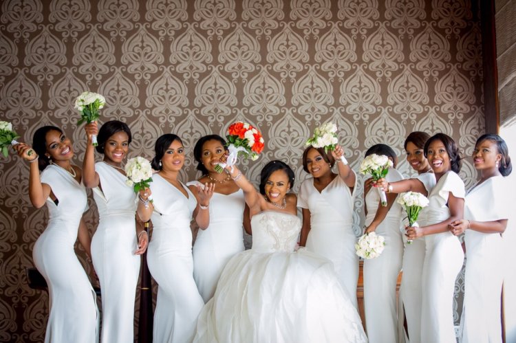 Нигерийская невеста в белом
