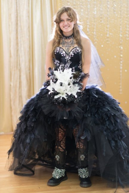 Черное цыганское свадебное платье