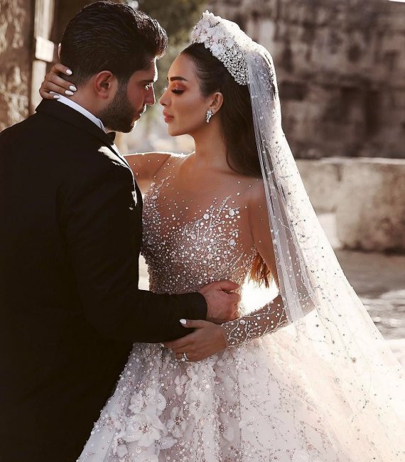 Шикарное турецкое свадебное платье