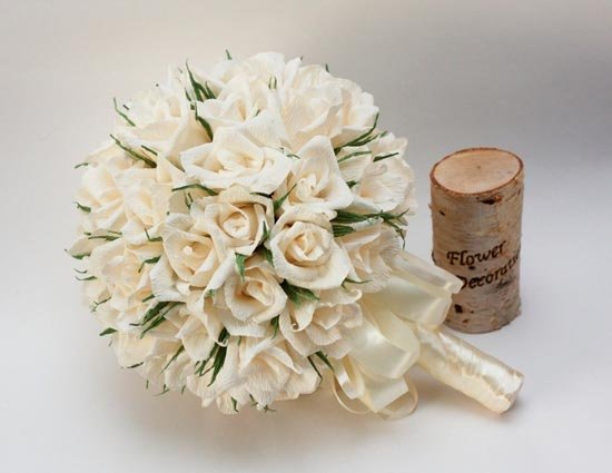 Букет невесты из крепированных роз