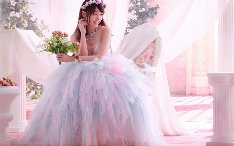 Пышное платье японской невесты