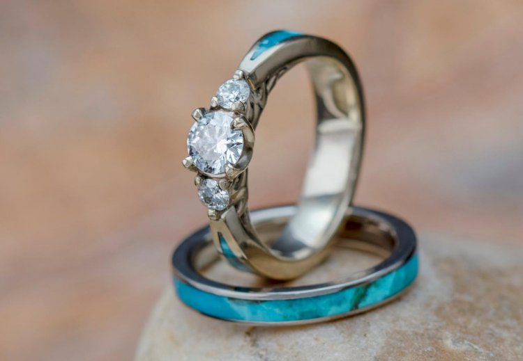 Кольцо с бирюзой и бриллиантами