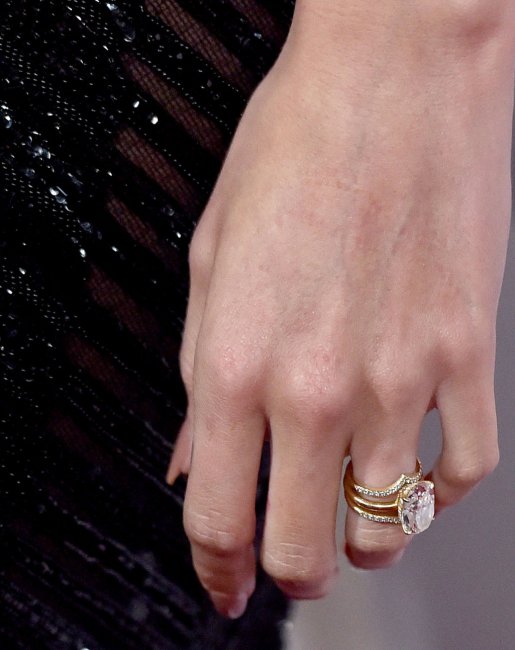 Обручальное кольцо Хейли Бибер