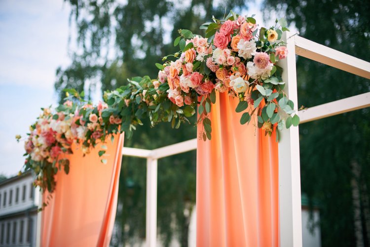 Летняя свадьба в персиковом цвете