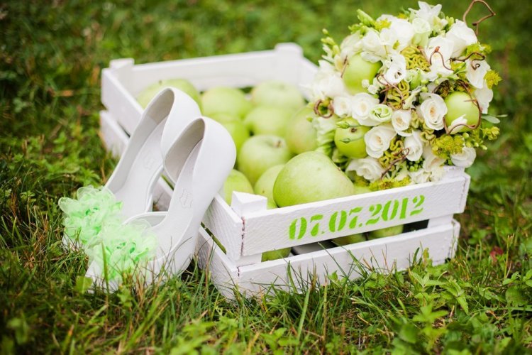 Оттенок зеленого цвета для свадьбы
