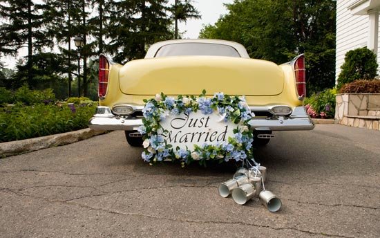 Свадебный декор автомобиля