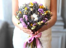Прочитать статью: Свадебный букет из сухоцветов: стильно и бюджетно!