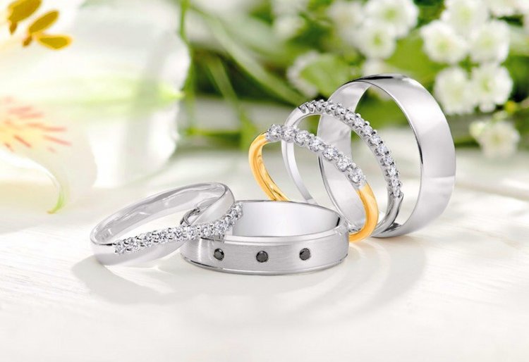 Свадебные кольца из белого золота