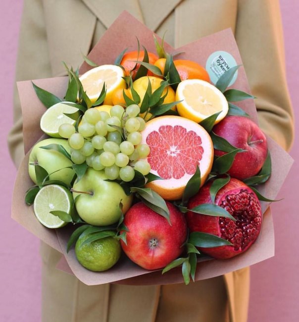 Букет из фруктов и овощей на свадьбу
