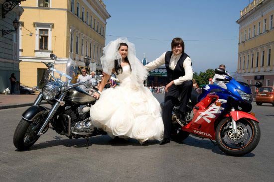 Свадебные фото с мотоциклами