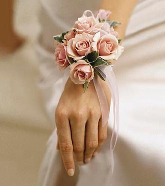 Браслет невесты с цветами