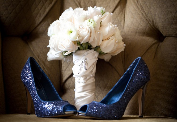 Свадебные туфли в синем цвете
