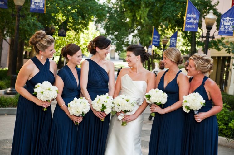 Наряды подружек невесты в синем цвете