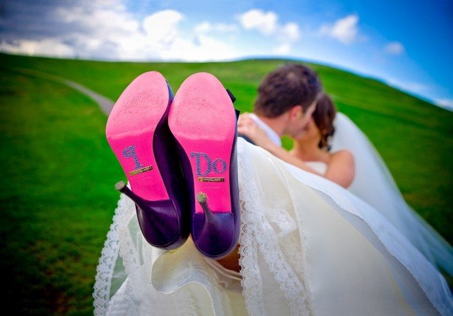 Свадебные туфли с надписями