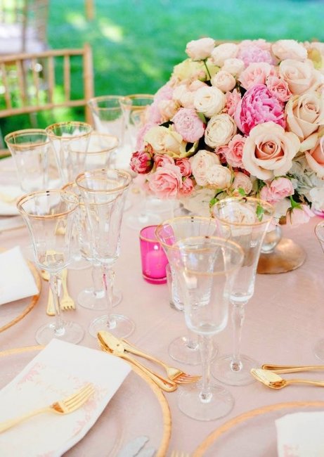 Свадебный декор в розово-золотом цвете