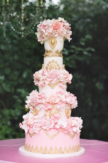 Свадебный торт в розово-золотом цвете